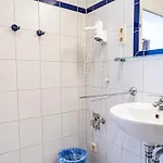Apartment Haus Silko - In Lage - 3 Min Zum Direkt Am Kurpark Rostock